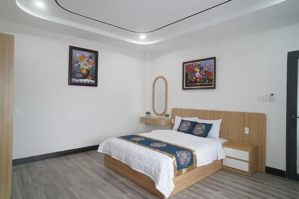 Queen Luxury Hotel