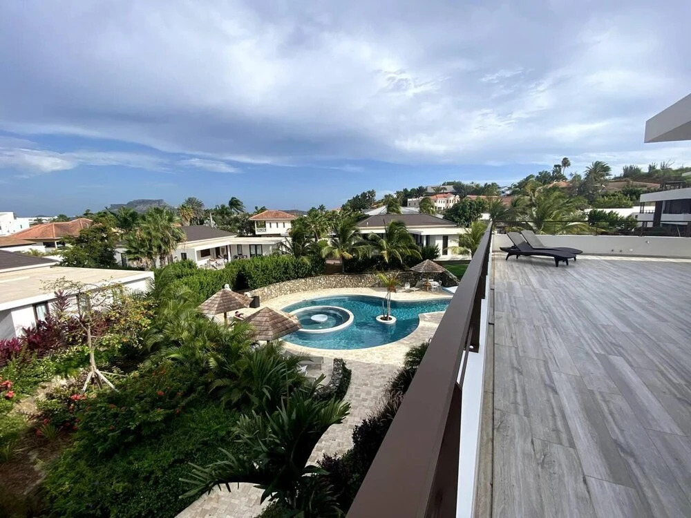 Impeccable 2-bed Apartment in Willemstad