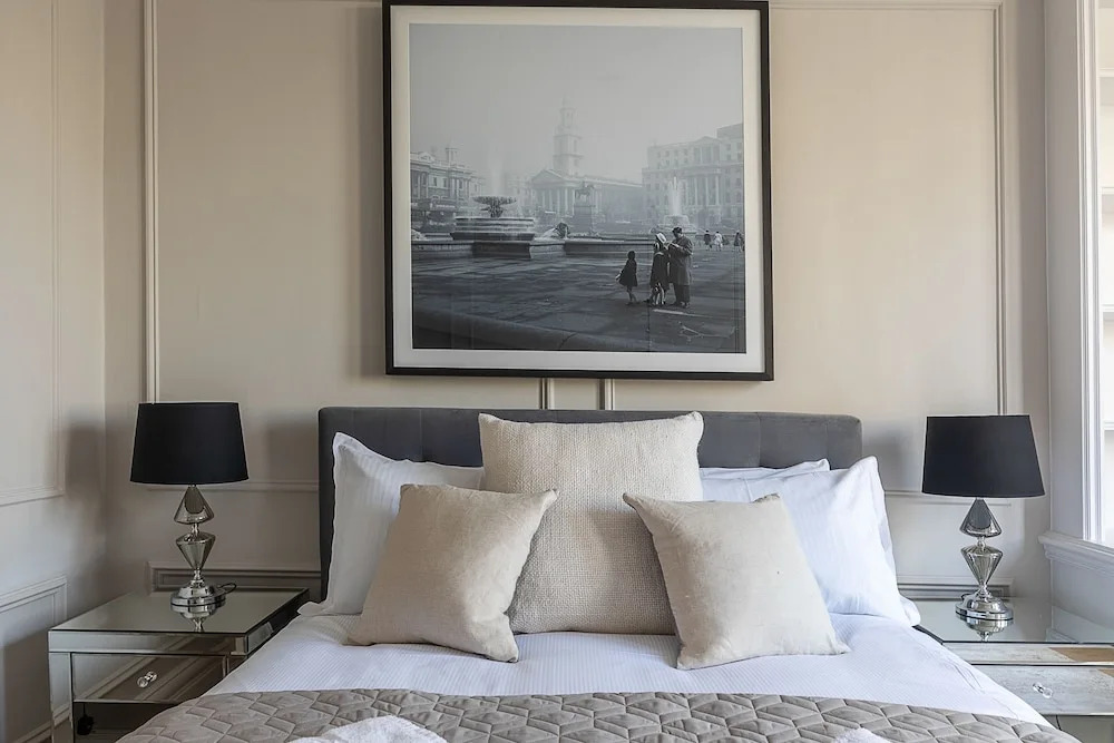 JOIVY Astonishing 2 Bedroom near Mayfair & Piccadilly Circus