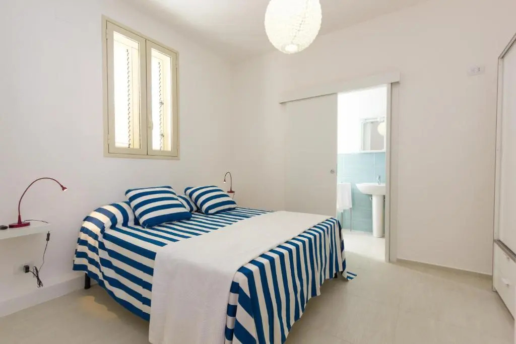 Talete, appartamento in centro a 40 mt dalla spiaggia - Pomelia