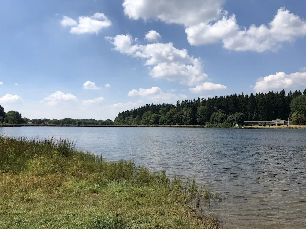 Wooden chalet with oven, in Oberharz near a lake