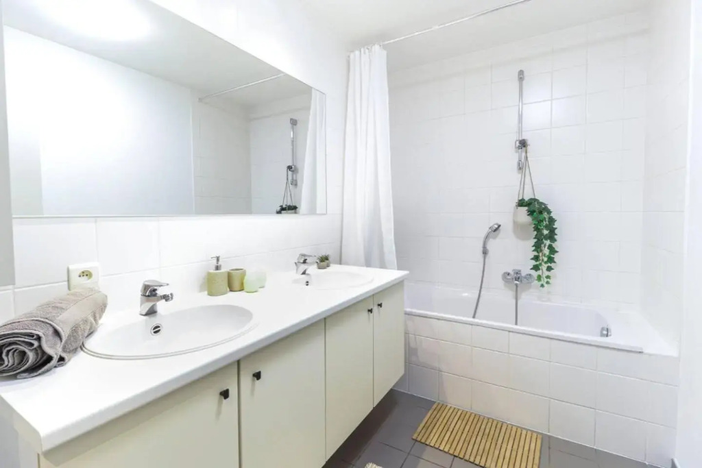 Bright & Cosy Apartment on the riverside in the Hip&Trendy Antwerp South City Center
