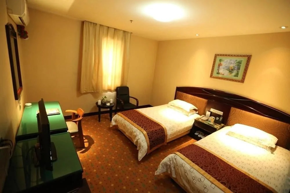Donglai Hotel