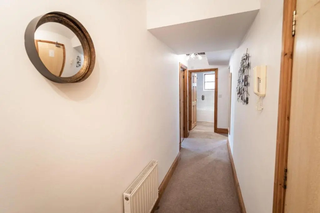Bridge House Apartment 2