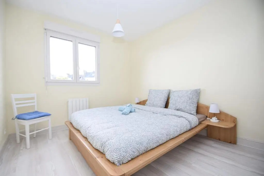 T3 refait à neuf place Duclos coeur de Dinan