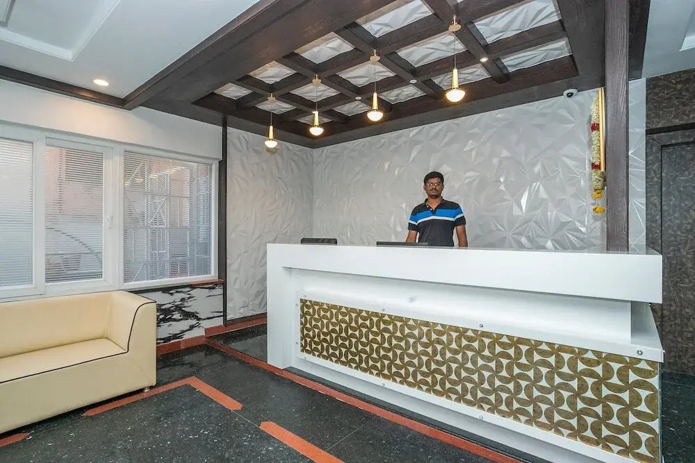 Hotel Savi International by OYO Rooms