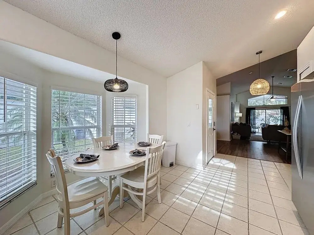 Incredible 4 Bed Pool/spa Home, Minutes To Disney 4 Bedroom Villa