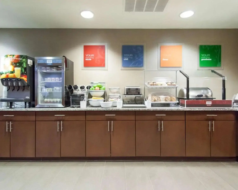 Comfort Suites Tulsa Central