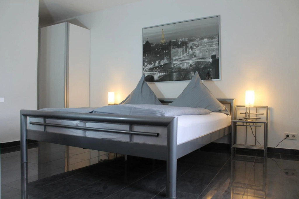 Hotel Rühen, 24 Stunden Check in, Küche, kostenfreie Parkplätze