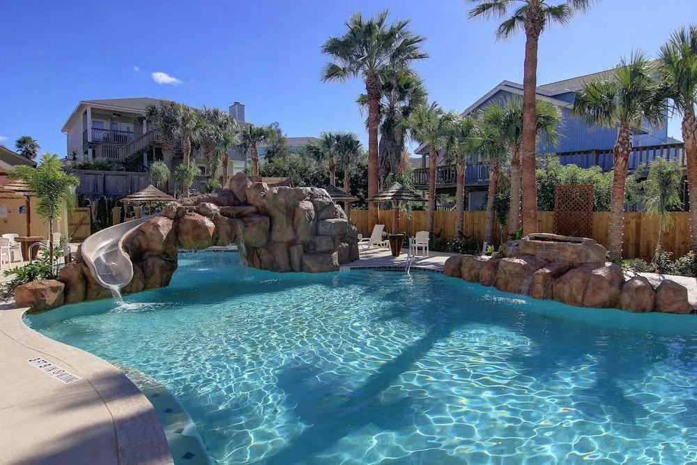 The Chic Retreat Condo Bs203 3 Bedrooms 3 Bathrooms Condo