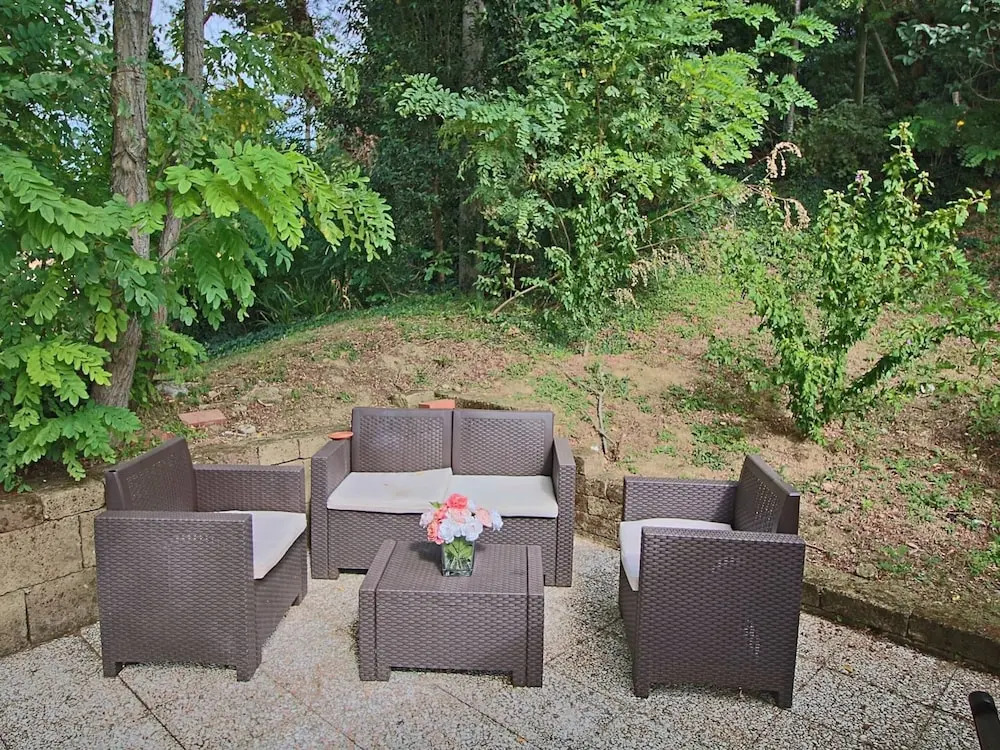 Flat in Piticchio With Scenic Views & Pool