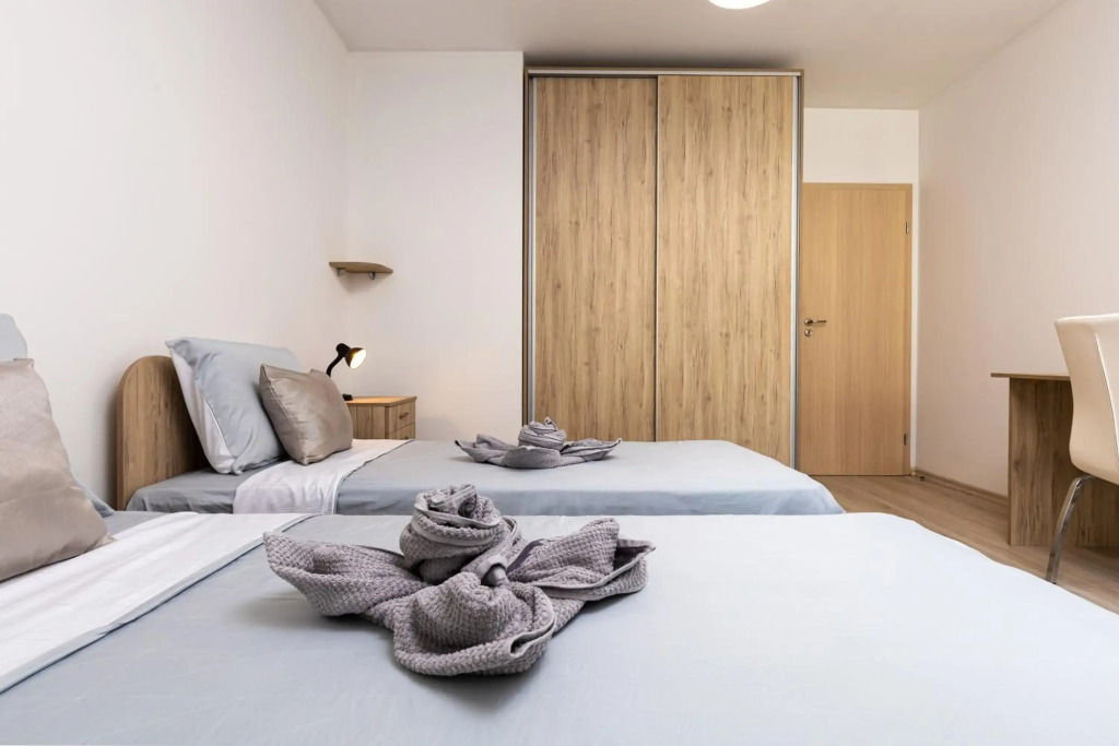 Stylish 2BD Apartment with a Nice Cozy Terrace