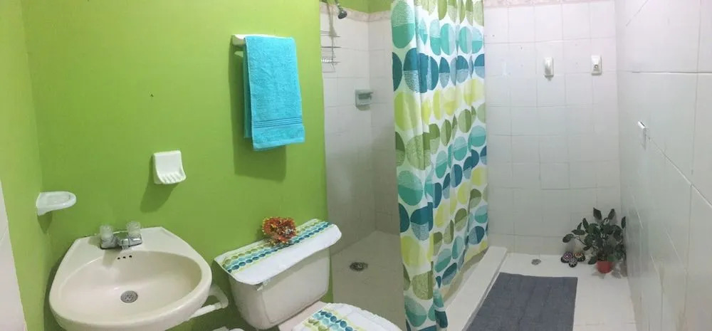 Hostal Garden House