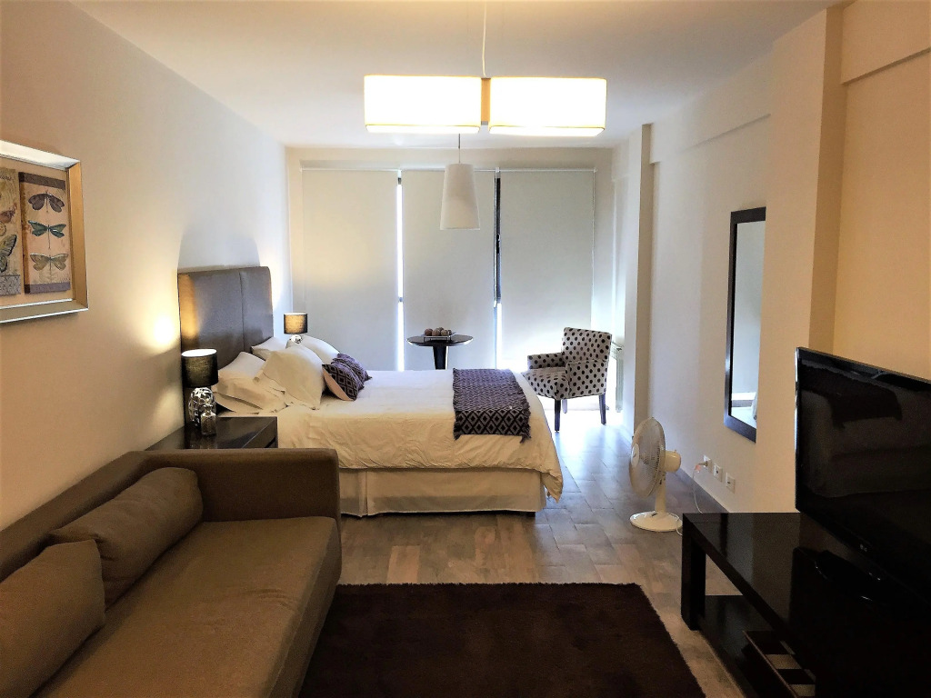 URBANA SUITES & STUDIOS 440