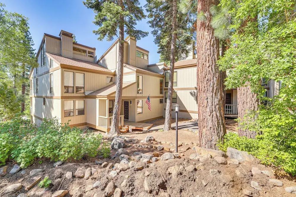 5 Mi to Northstar Resort! Multi-level Family Condo