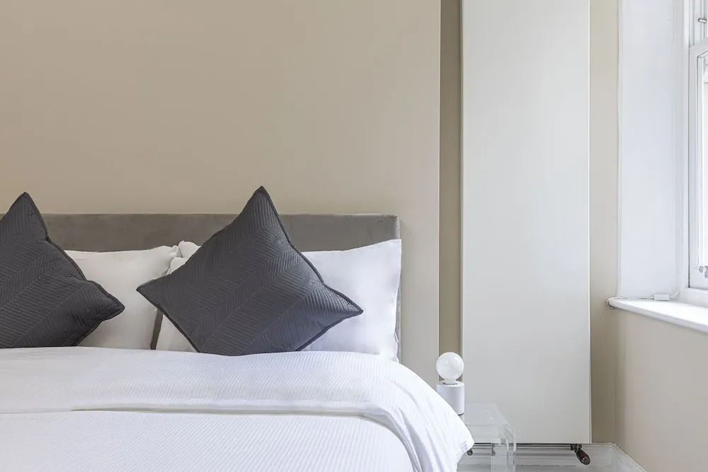 Social Distancing in 3-bed Flat, Near Mayfair and Edgware Road