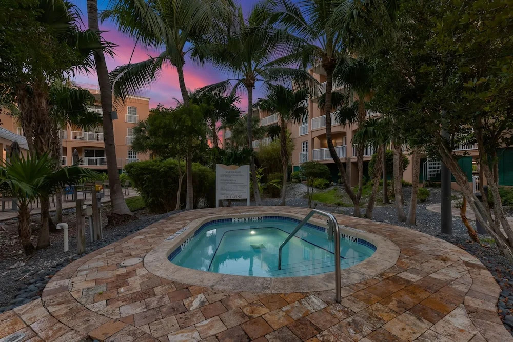 Island View 1BR Residence With Balcony