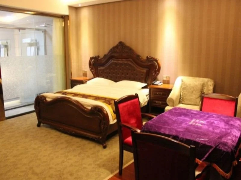Qin Huang Hotel