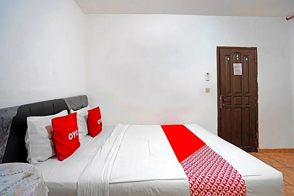 OYO 91390 Kost Grand Royal Elite