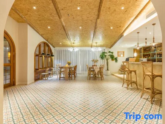 Sanjian Designer Holiday Homestay
