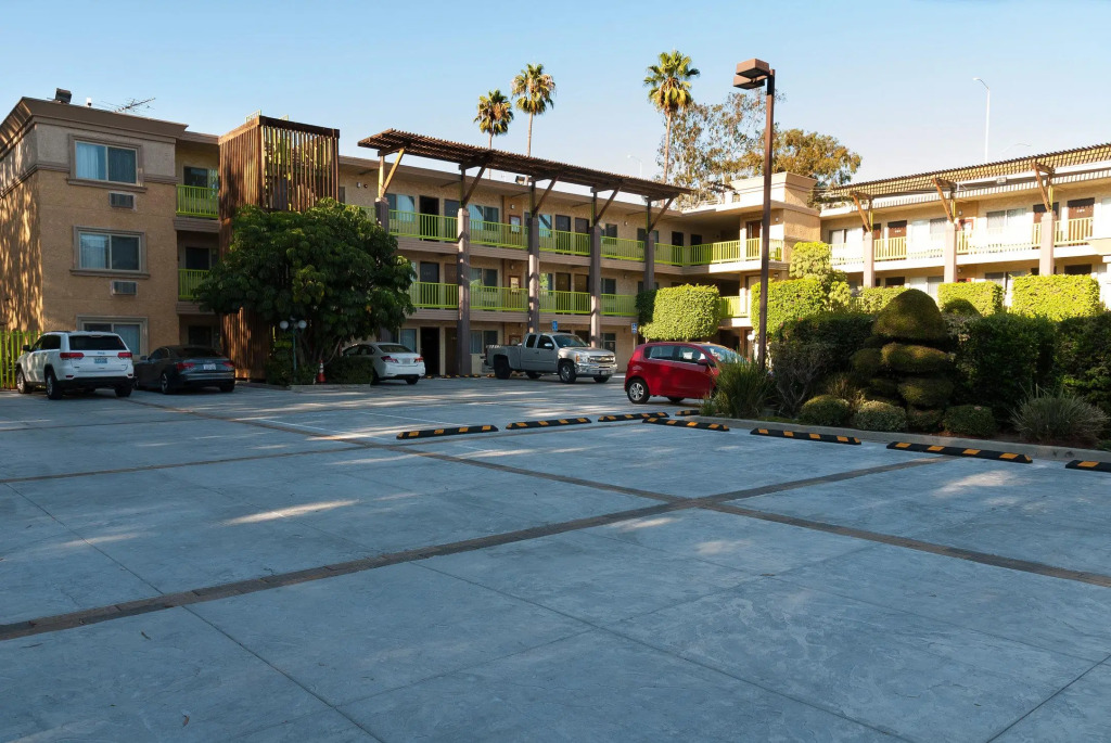 Glenrrock Inn And Suites