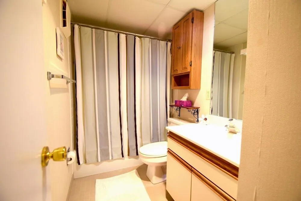 Harbour Island 303L 2 Bedroom Condo by RedAwning