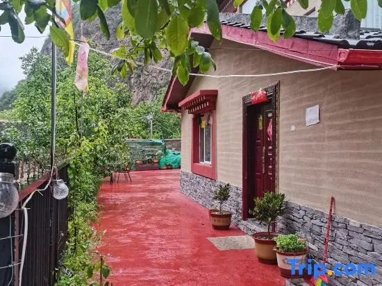 Jiuzhaigou Lankamu Inn