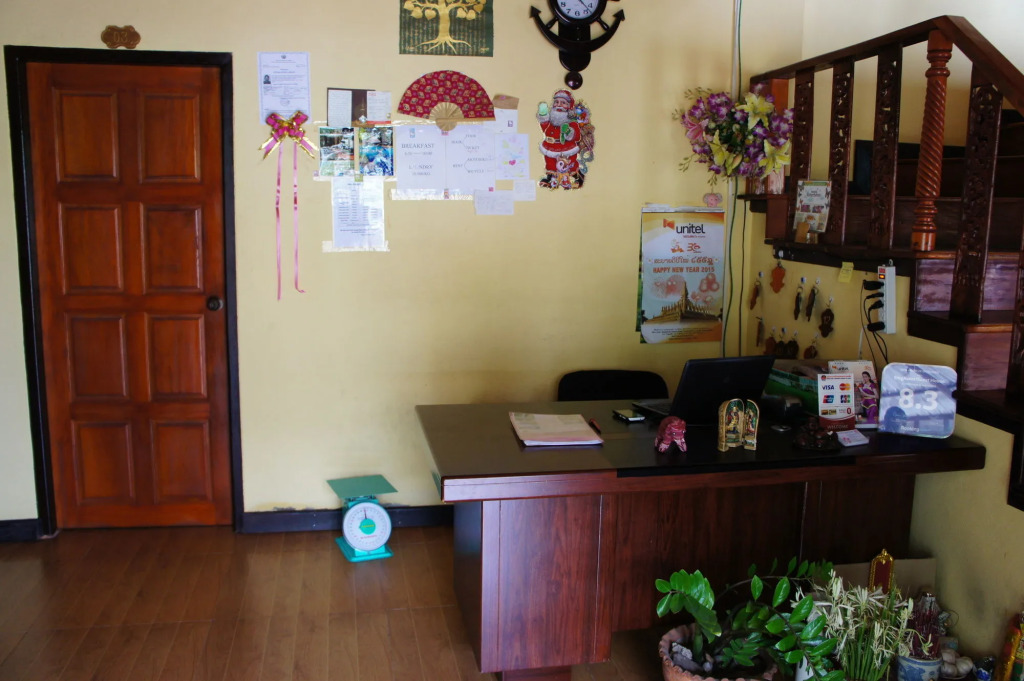 Singharat Guest House