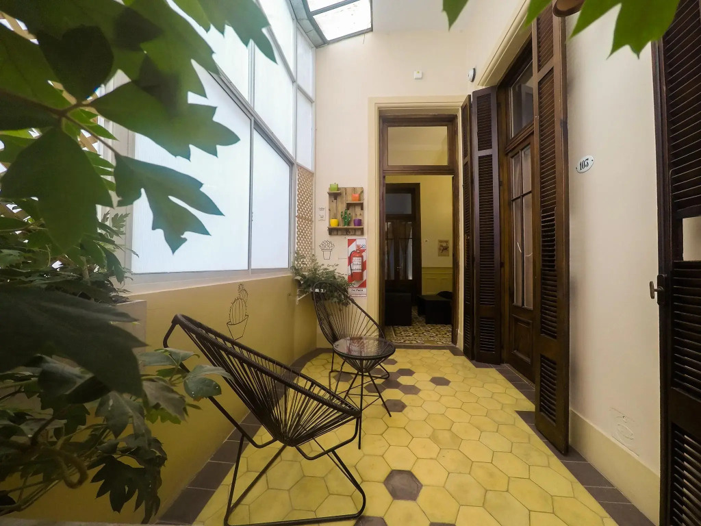 Sabatico Travelers Hostel & Guesthouse