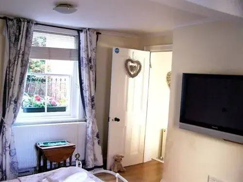 The Olde Sweet Shoppe Guesthouse