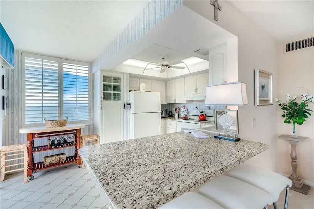 Palma Del Mar E608 - Two Bedroom Condo