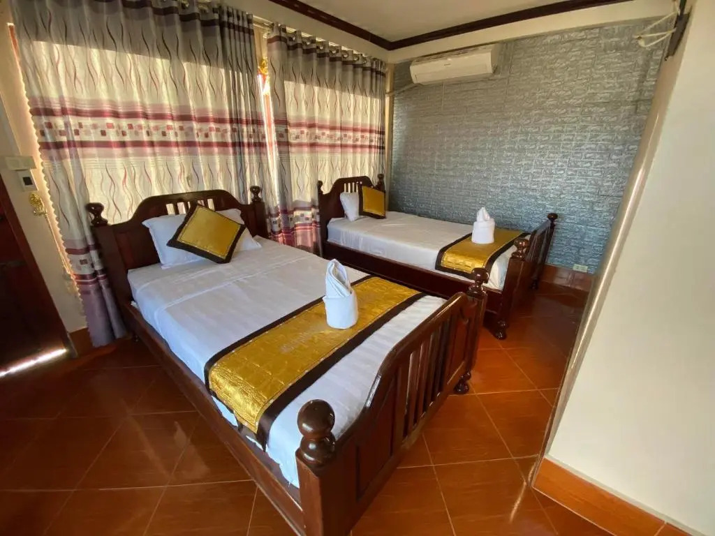 Bountang Mountain View Riverside Hotel