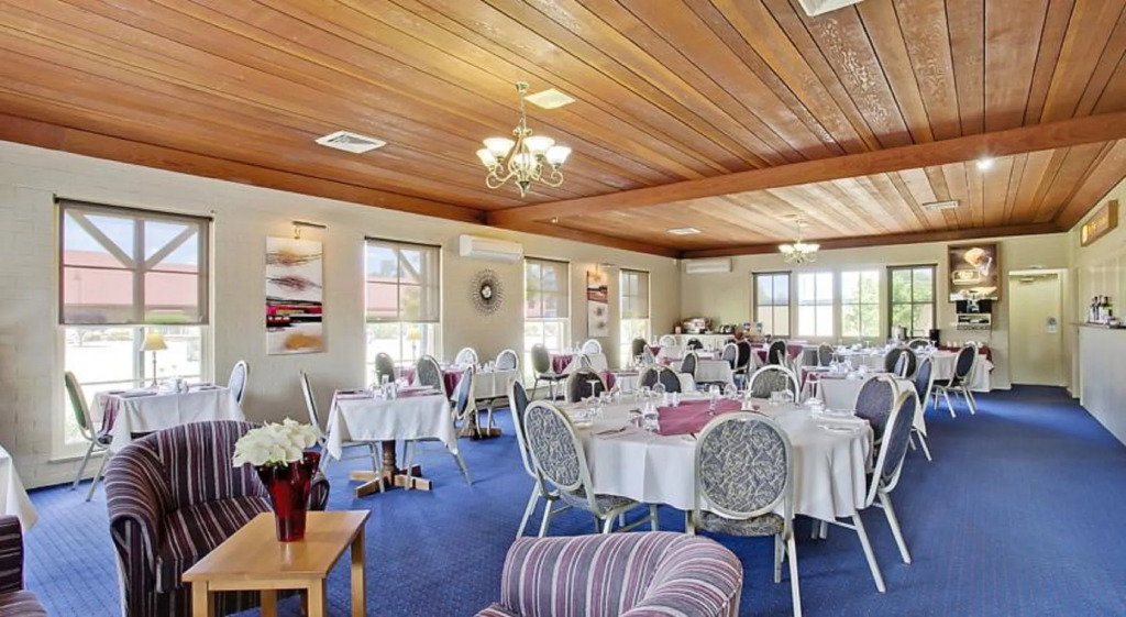 Bushmans Motor Inn
