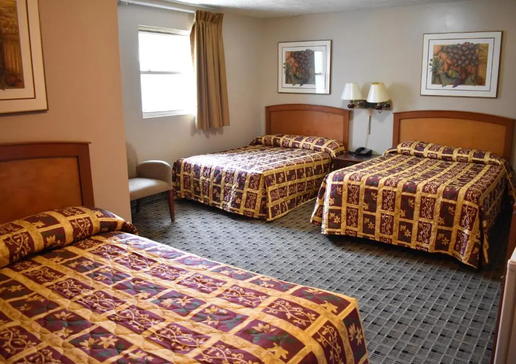 Economy Inn & Suites