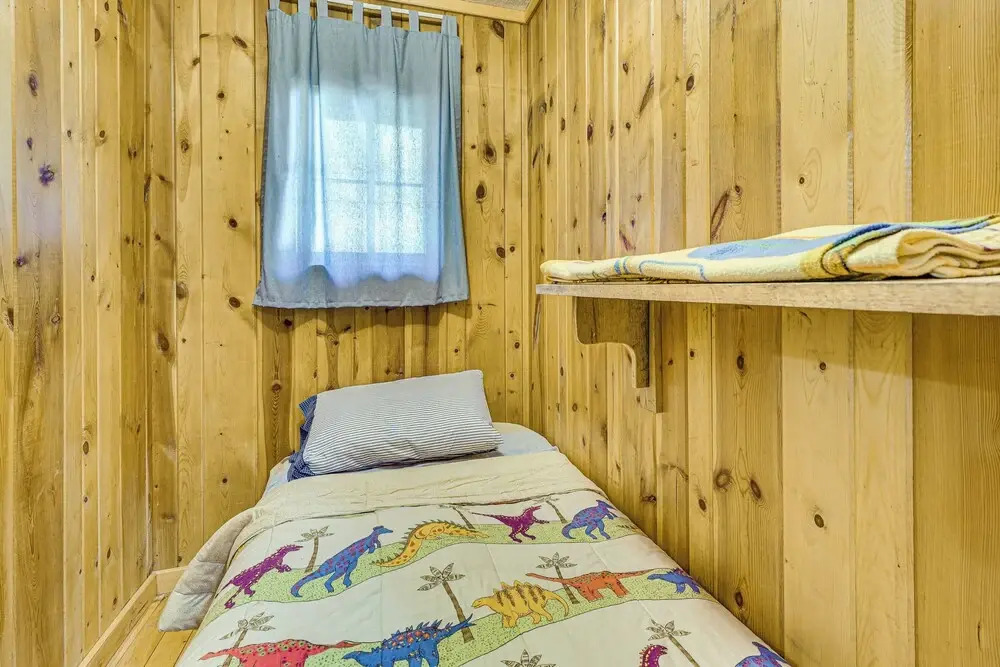 Historic Keystone Cabin Near Mount Rushmore!