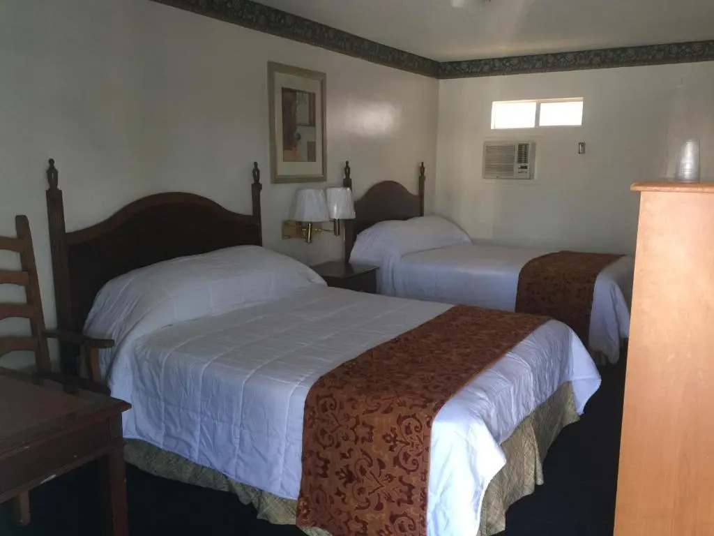 Frontier Motel