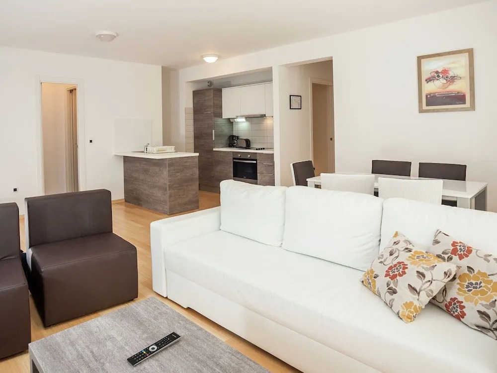 Luxury Apartment with Oven, 13 Km North of the City of Zadar