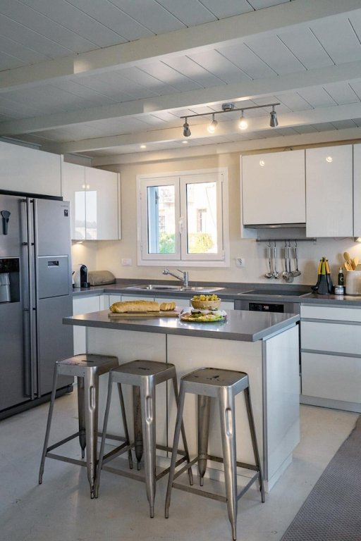 Irinis Bayside Loft