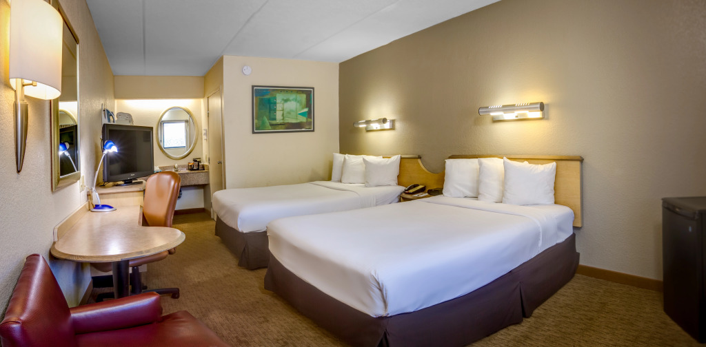 Midpointe Hotel by Rosen Hotels & Resorts