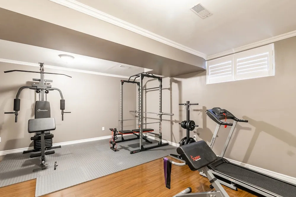 GLOBALSTAY. Luxury 3BR Townhomes with HOT TUB, Gym, BBQ