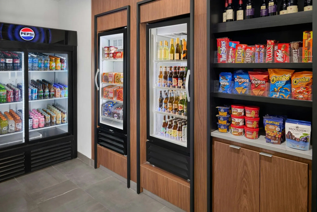 Courtyard by Marriott Kansas City Shawnee