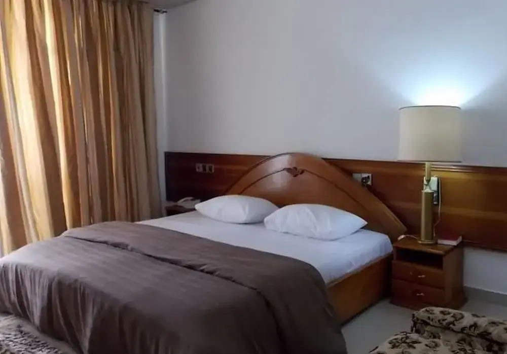 Premier Hotel