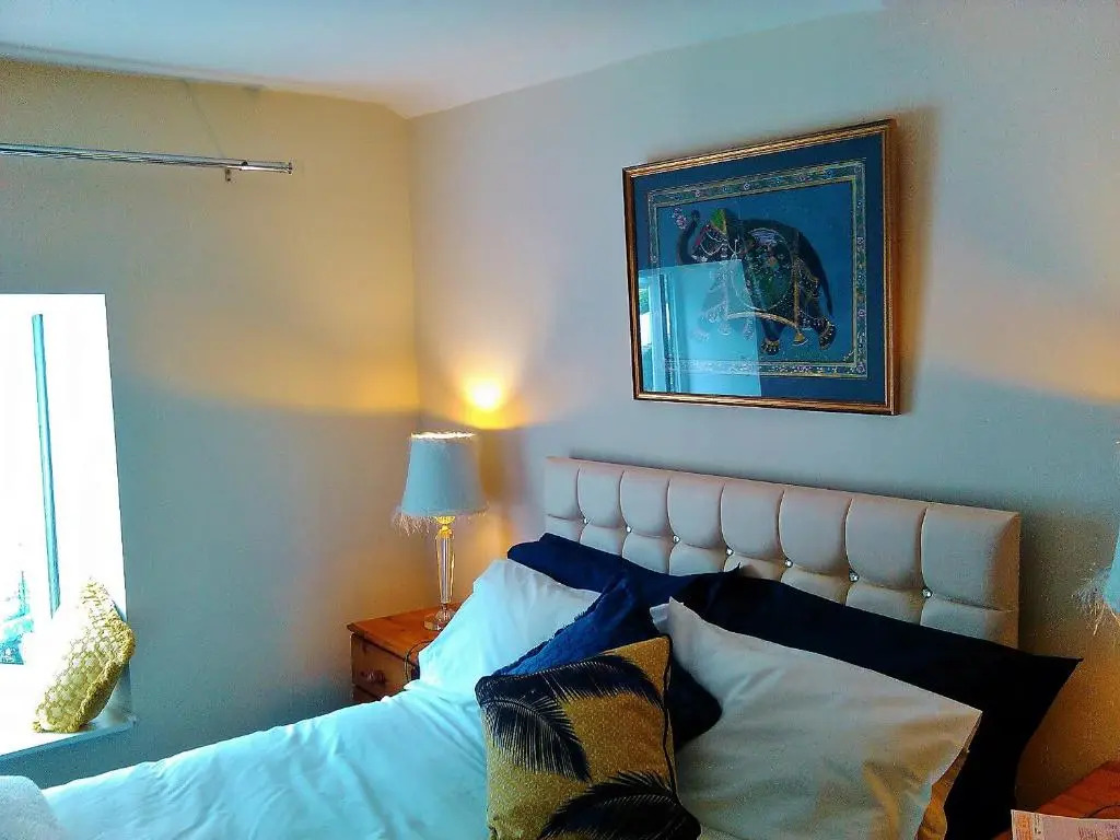 Pen-Y-Bont Hotel