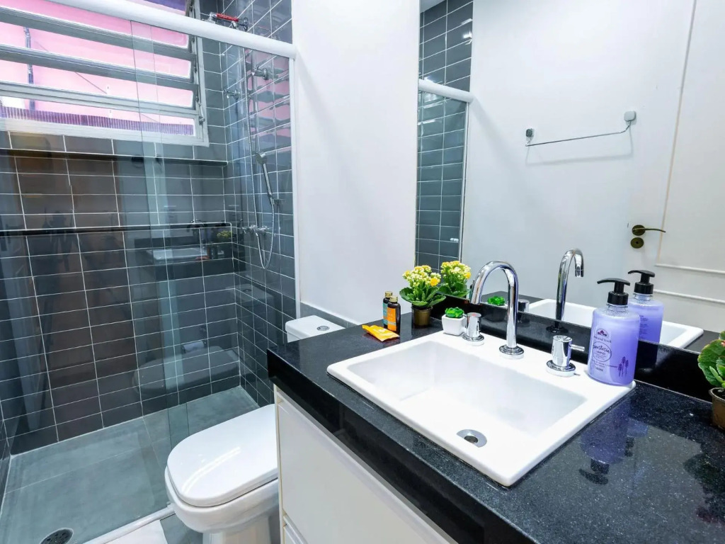 Apartamento 2 Quartos, Lindo, Aconchegante na Praça Pôr do Sol