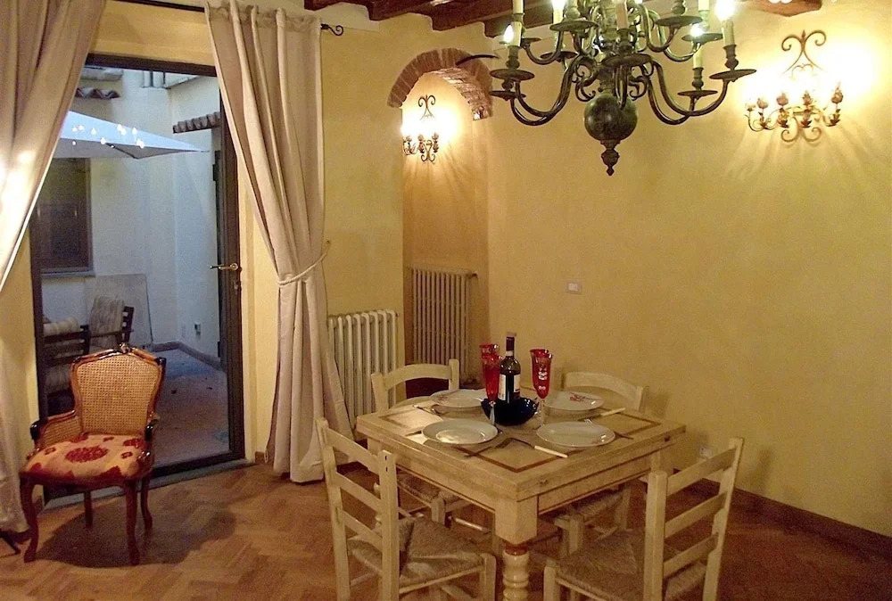 Guelfa Patio apartment