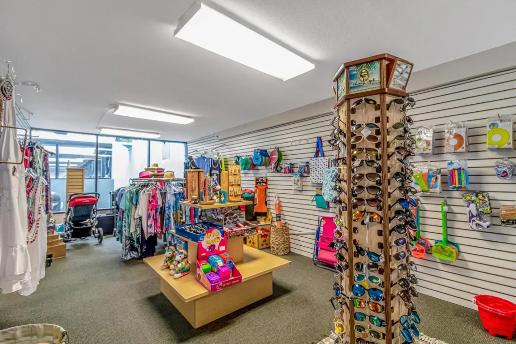 Landmark 830