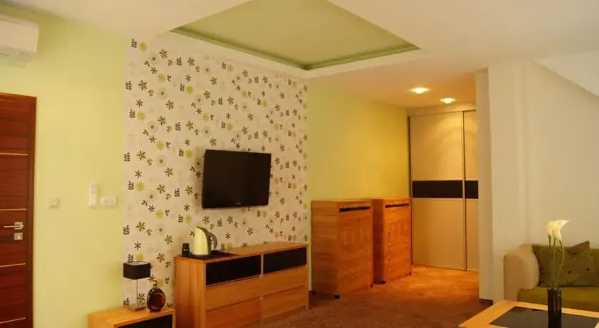 Villa 4 You