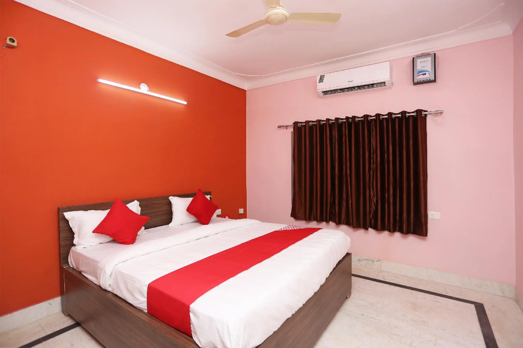 OYO Flagship 28138 Padma Resort