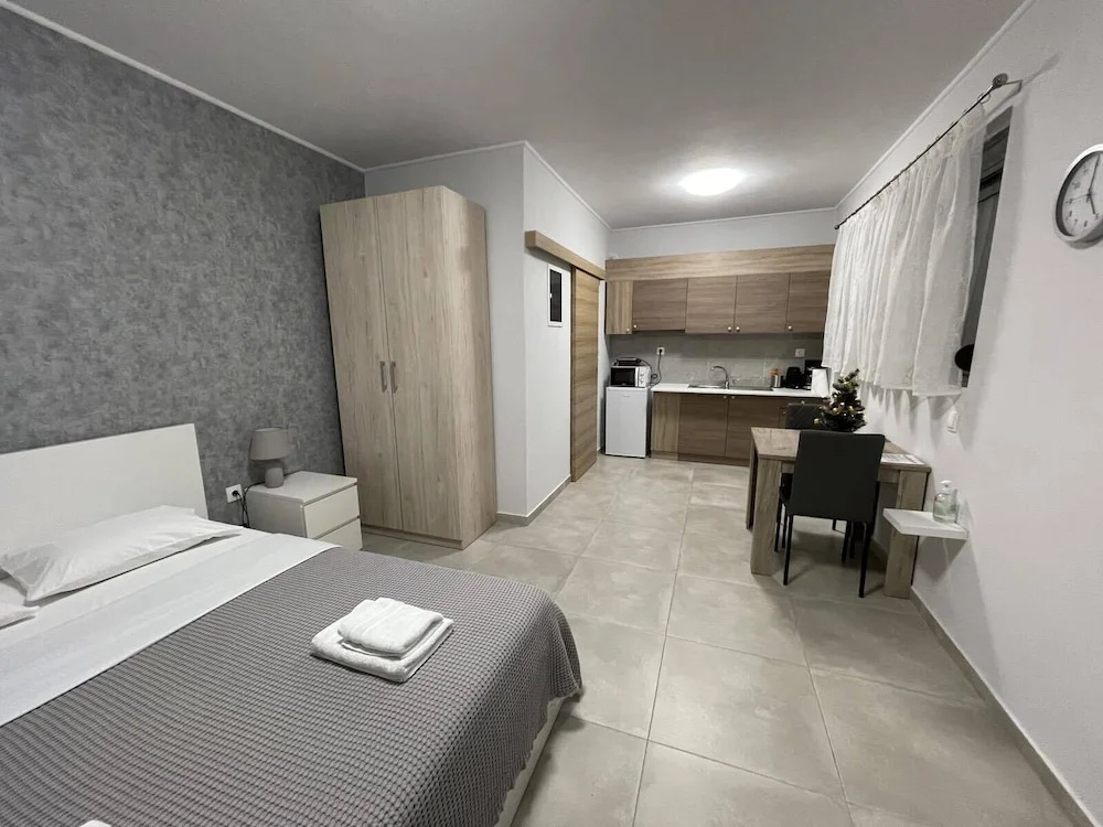 AVR Airport Deluxe Suites 6 AIRPORT FREE SHUTLE