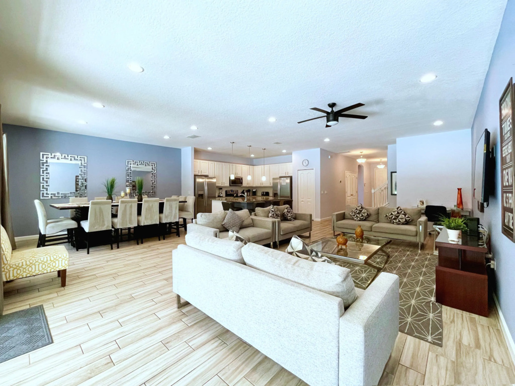 Huge10bd Spa Gm Pool Solterra-5252oa 10 Bedroom Home by Redawning